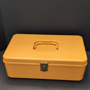 VGT,Wilson Wil-Hold Plastic Sewing Box in Mustard Yellow.